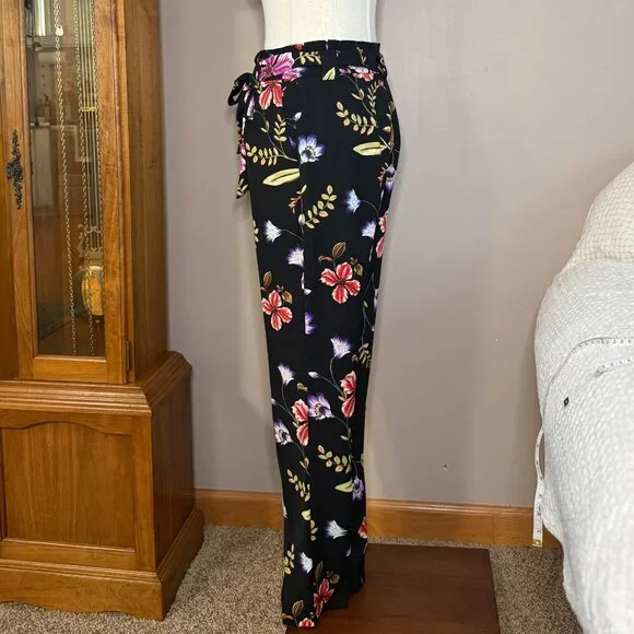 Express Black and Colorful Floral High-Rise Ankle Pants – Women's Size 4L - Picture 3 of 6
